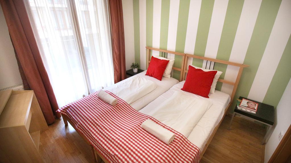 Easy Star Hotel Budapeşte Dış mekan fotoğraf